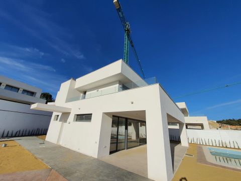 Villa New build in Manilva