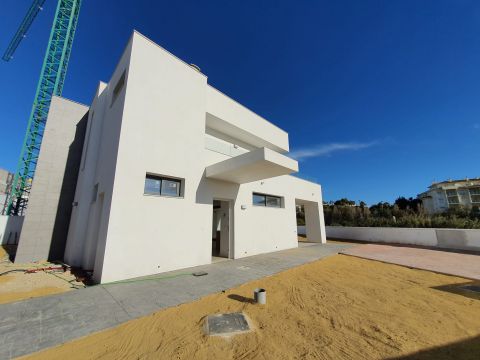 Villa New build in Manilva