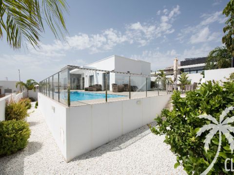 Villa Te huur korte termijn in La Marina