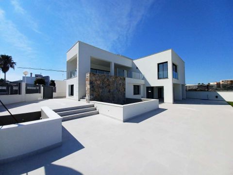 Villa New build in Torrevieja