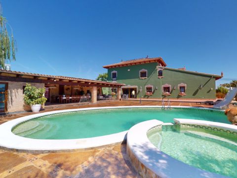 Villa For sale in Almoradí