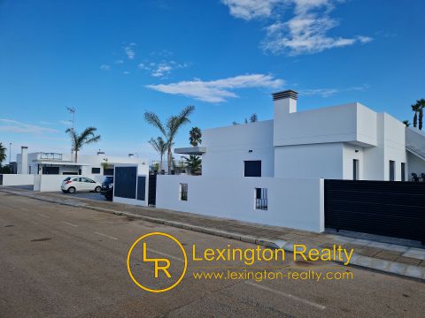 Detached house New build in Denia