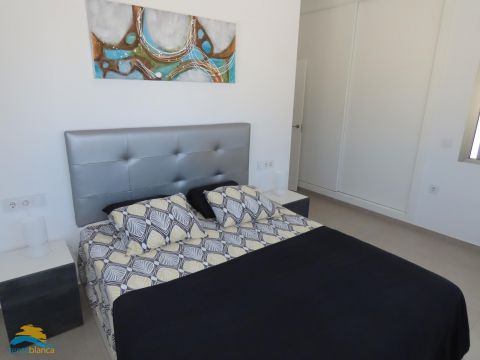 Villa For rent short term in La Marina