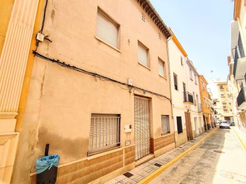 Detached house in Oliva, Valencia, Spain