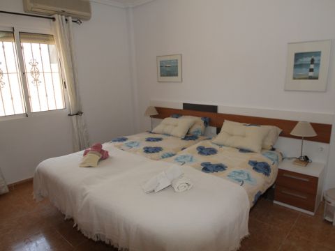 Villa For rent short term in La Marina