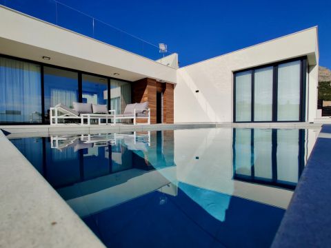 Detached house in Polop, Alicante, Spain