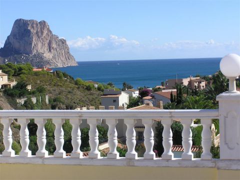 Detached house For sale in Calpe