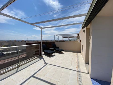 Detached house For rent short term in Torrevieja