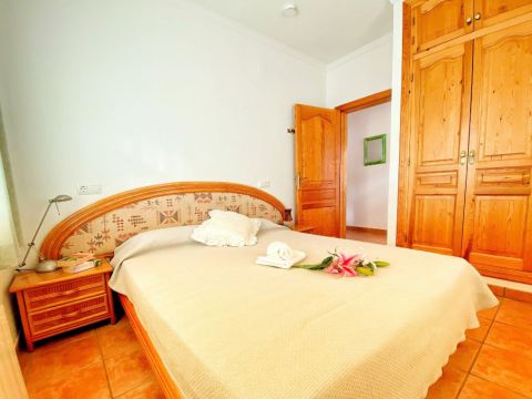Villa For rent long term in Moraira