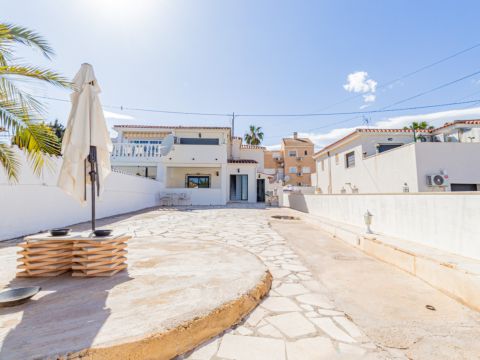 Detached house in Albir, Alicante, Spain